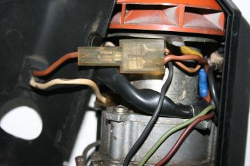d1l_glowpinwiring_big.jpg